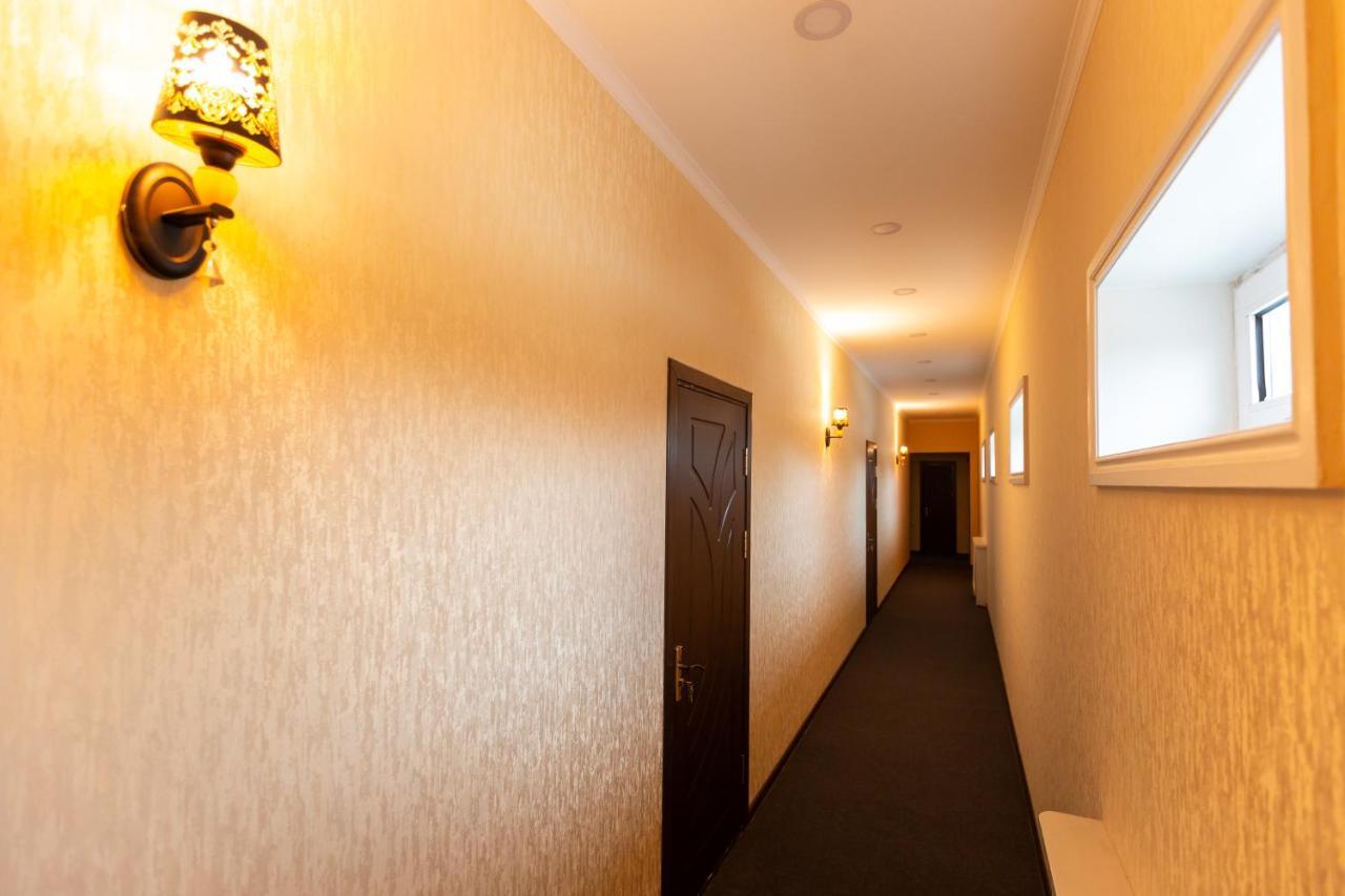 Light Hotel Tashkent Esterno foto
