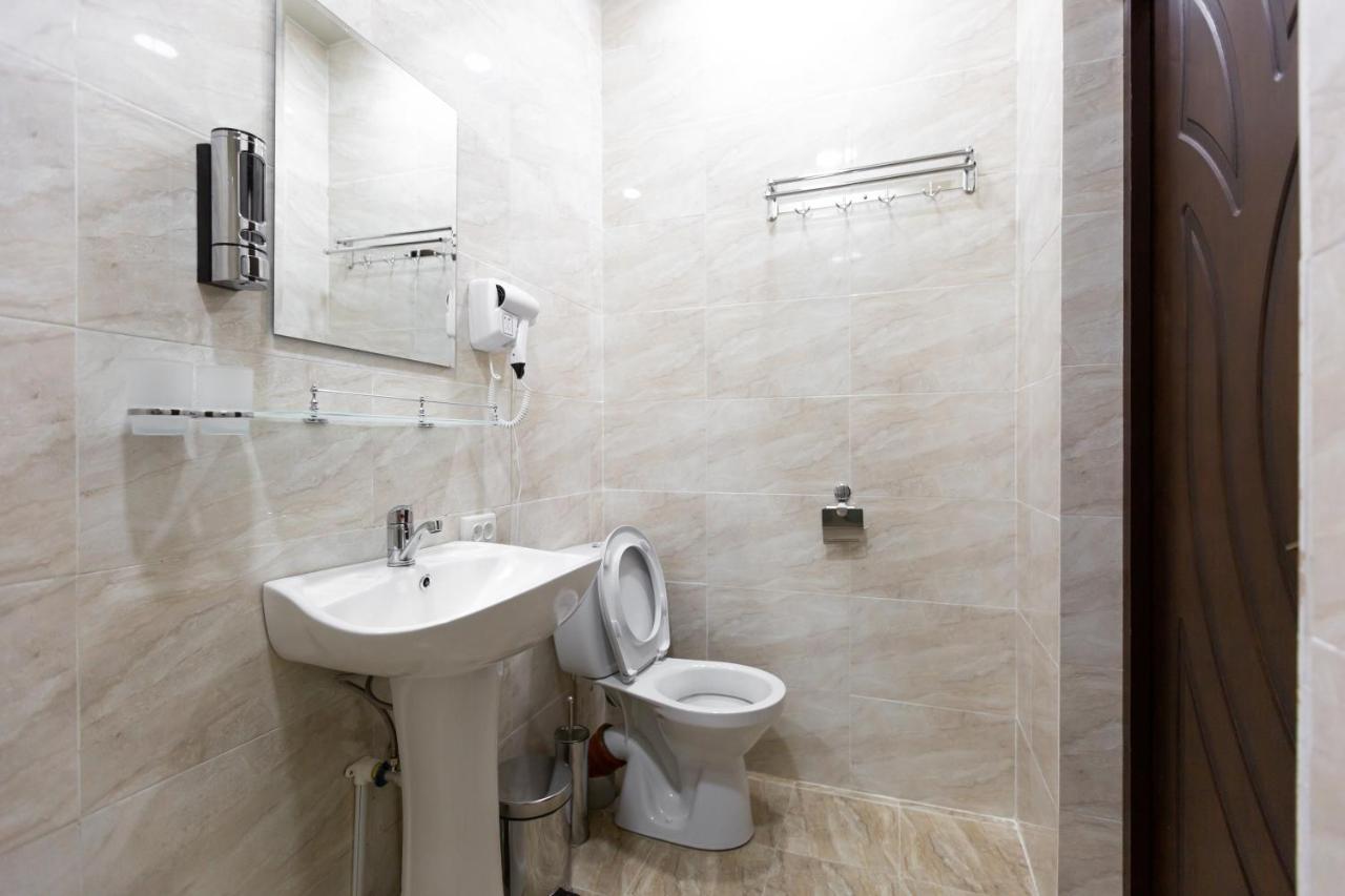 Light Hotel Tashkent Esterno foto