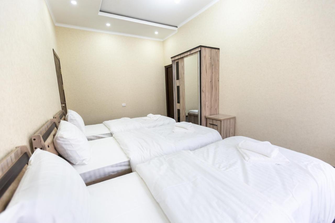 Light Hotel Tashkent Esterno foto